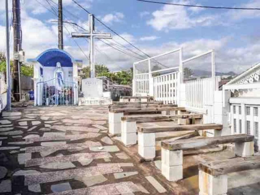 Appartement A 2 Pas De La Plage De Terre Sainte Esterno foto